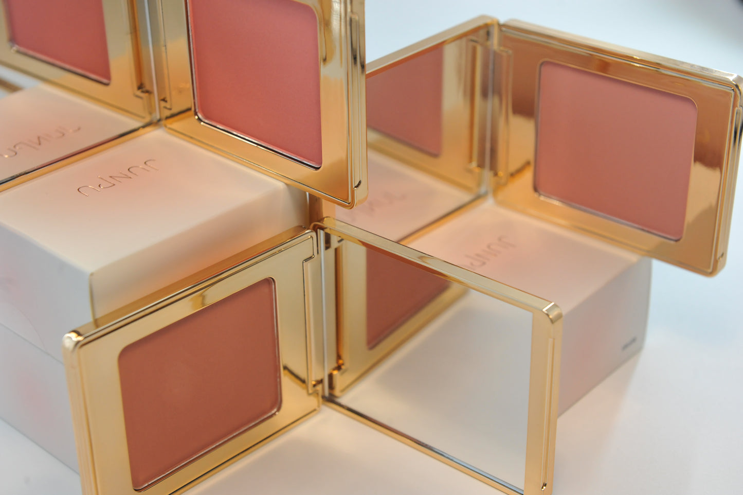Long-Lasting High-Impact Blush